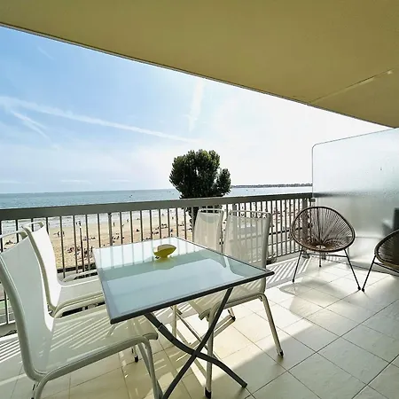 2 Pièces Face Avec Terrasse Et Parking Privatif - - Fr-1-245-151 Appartamento *